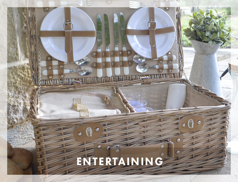 Shop Wicker Picnic Hampers